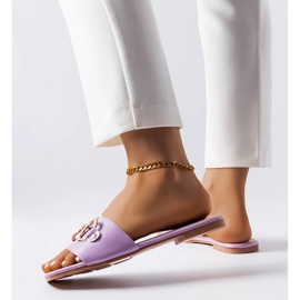Slides roxos elegantes com corrente de Corbin 1