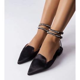 Sandália preta com acabamento acetinado Hewes preto 2