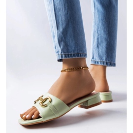 Sandália salto alto verde com corrente Chabot 1 Sandália salto alto verde com corrente Chabot 1