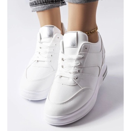 CinqMars tênis branco com salto 1