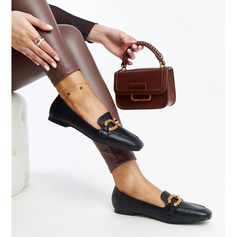 Mocassins pretos com fivela, Rousseau 1