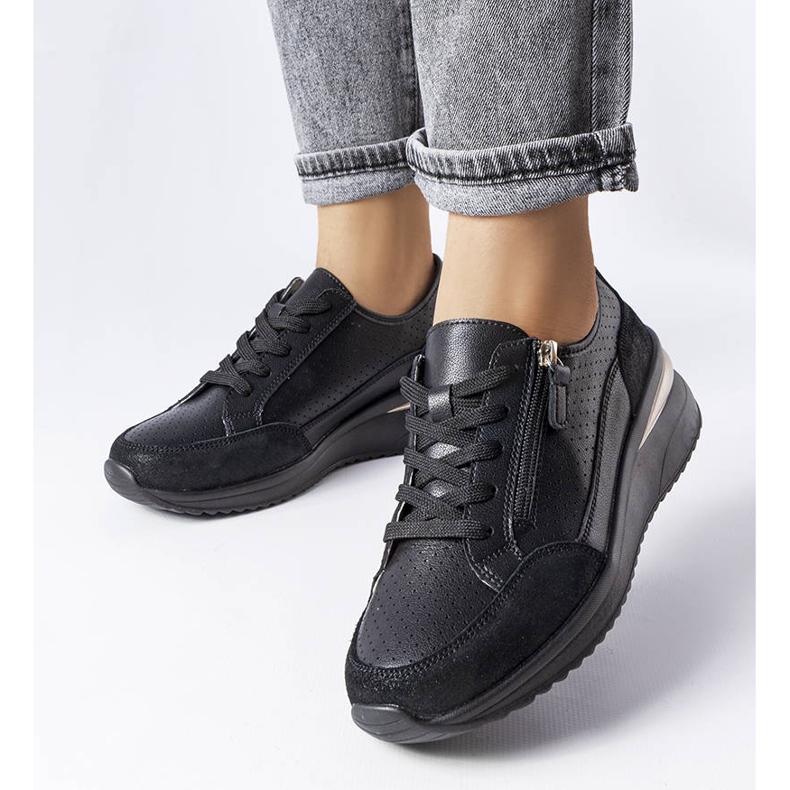 Sapato de couro preto vazado, Fleur 1