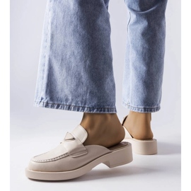 Berkshire bege chinelos fechados 1