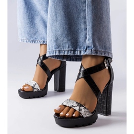 Sandália branca com estampa de cobra Trépanier. branco 1