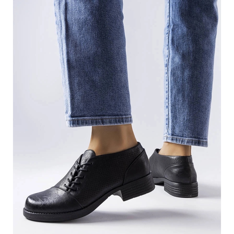 Sapatos pretos LS5379 1