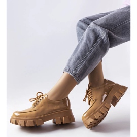 Sapato marrom de couro envernizado, Beccadelli castanho 1