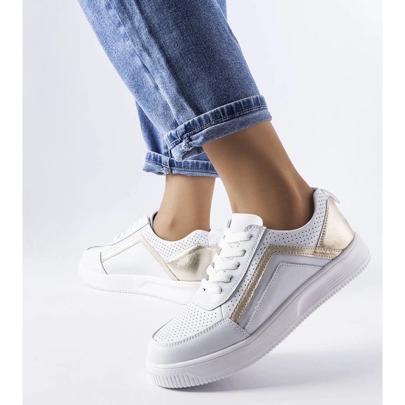 Sapatos de couro branco com perfurações Gilles 1