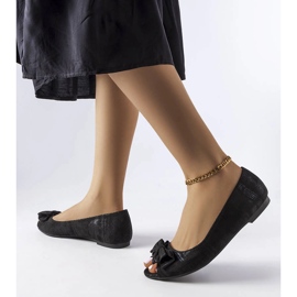 Bailarinas pretas metalizadas com laço da Hawk preto 1