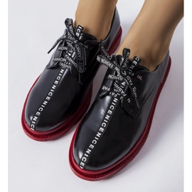 Brogues pretos com sola contrastante da Hanifan 1 Brogues pretos com sola contrastante da Hanifan 1