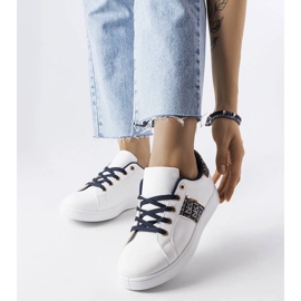 Inna Tênis branco com cabedal decorado Sauriol 1