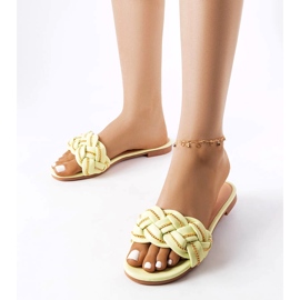 Chinelos elegantes verdes de Correra 1