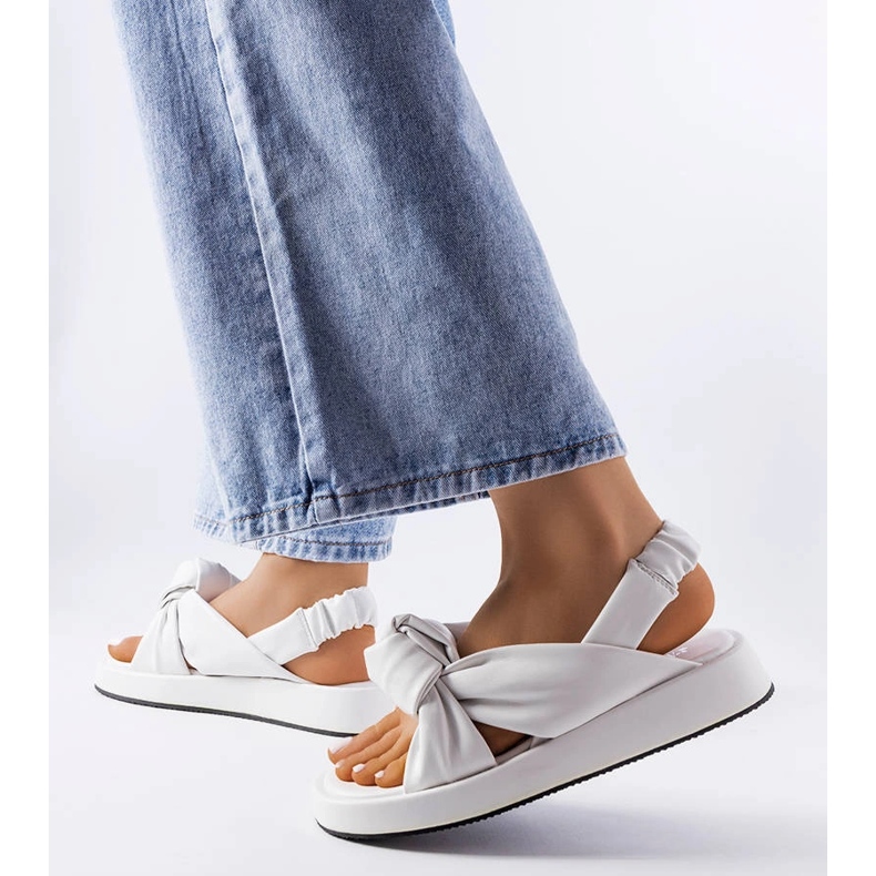 Sandália branca de cunha, Clarice branco 1 Sandália branca de cunha, Clarice branco 1