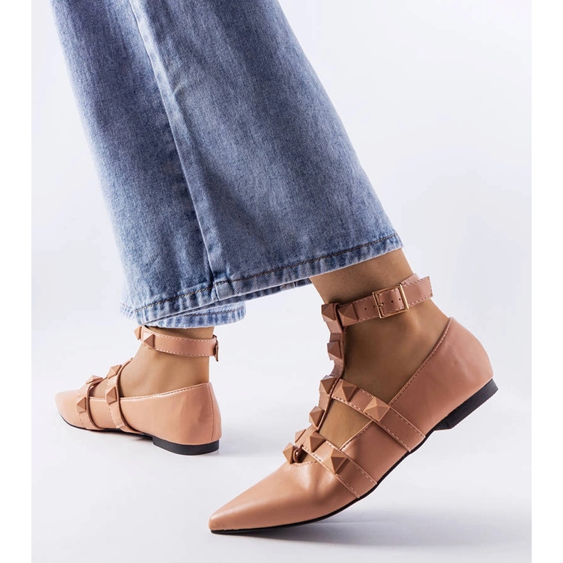 Sabrinas bege com um espetacular fecho Blur 1