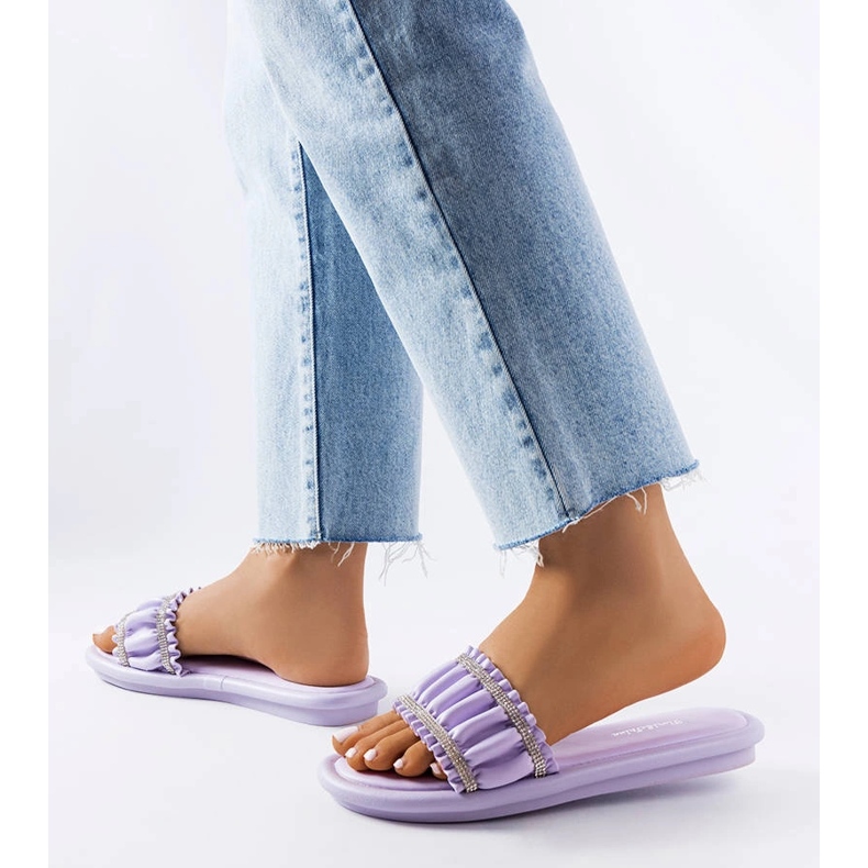 Sandália roxa com zircônias cúbicas da Anapor roxo 2