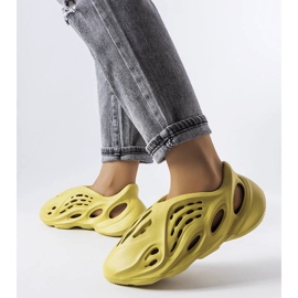 Chinelos de espuma verde Julienne 1