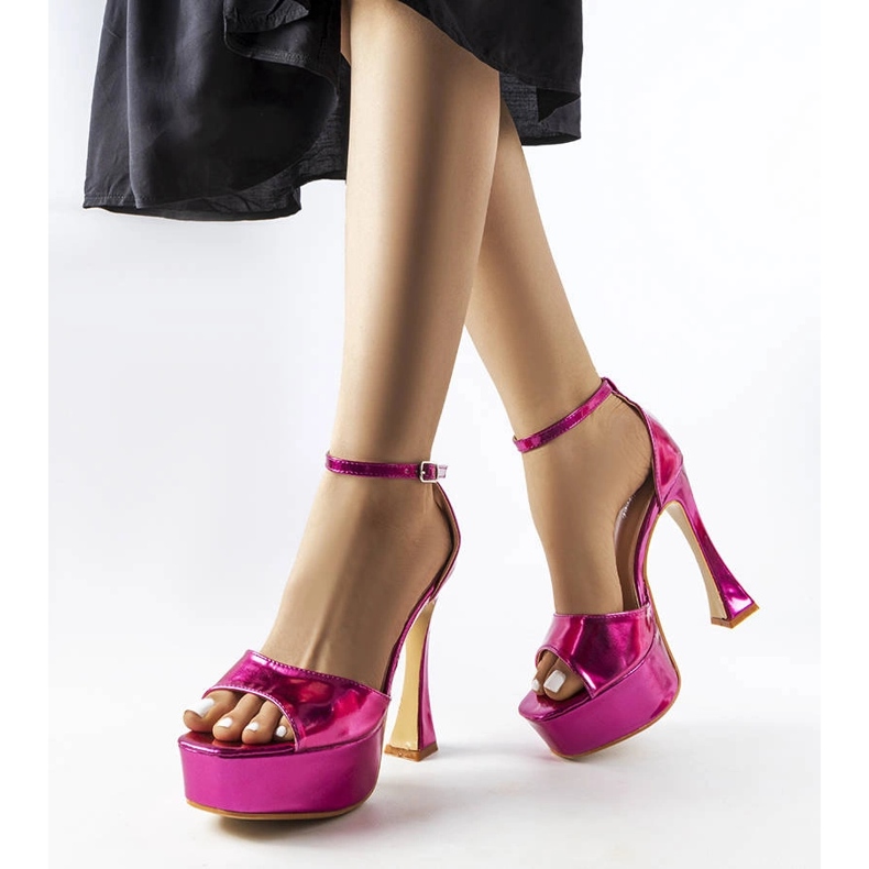 Sandália de salto alto rosa patente, Illinois 1