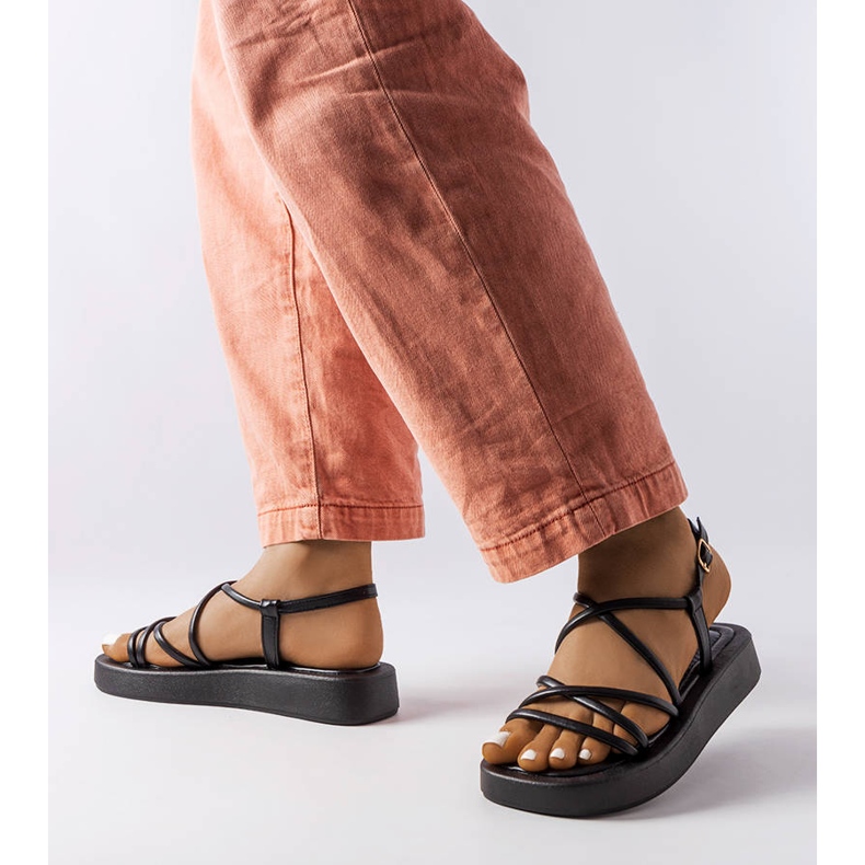 Sandália plataforma preta Brunelle. preto 1