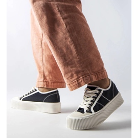 Tênis plataforma preto Castanthei 2