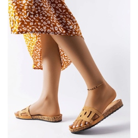 Escorregas marrons decoradas com jatos Lagacé marrom 1