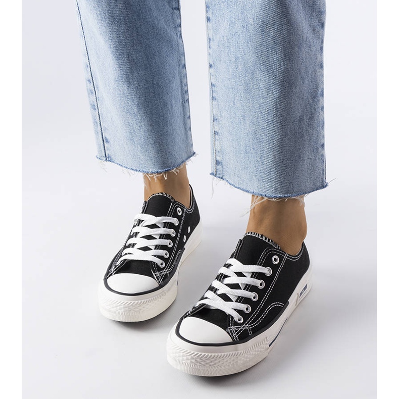 Tênis preto roslyn 1