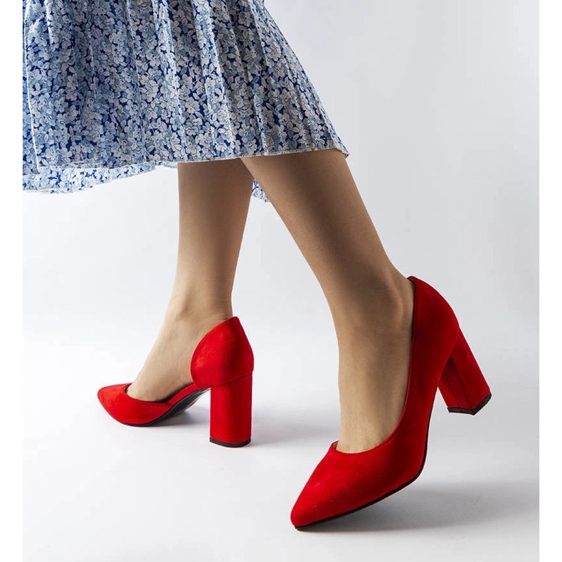 Bombas vermelhas no posto Sargent vermelho 1