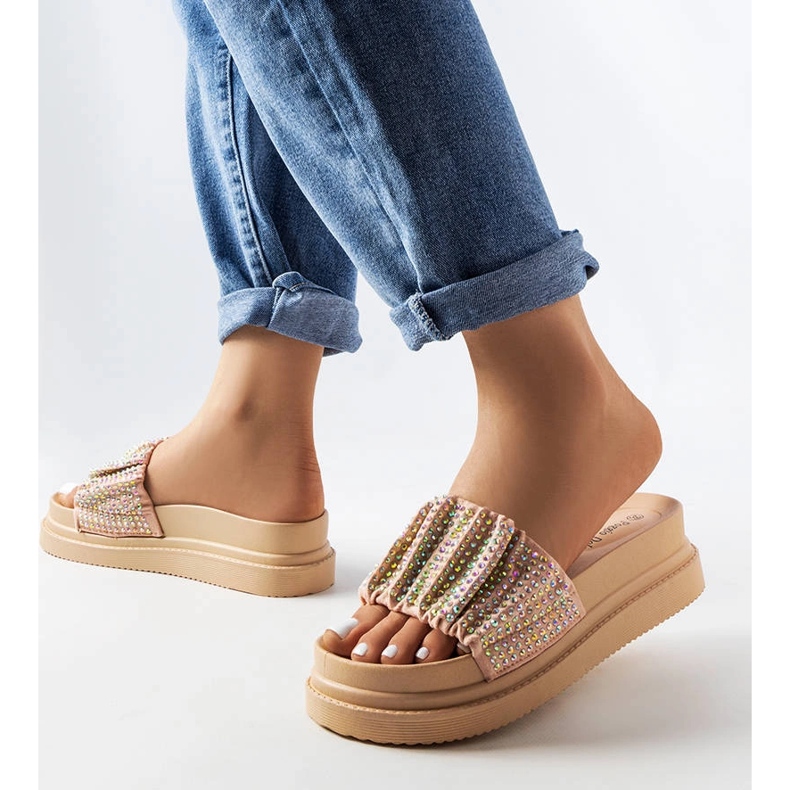 Sandália plataforma rosa com zircônias Franet 1