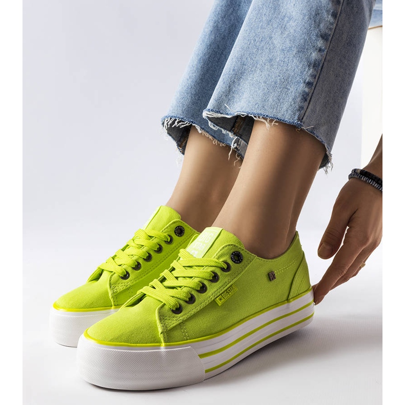 Tênis verde na plataforma Big Star HH274057 1