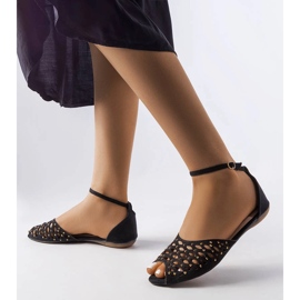 Sandália preta vazada com strass Avice preto 1