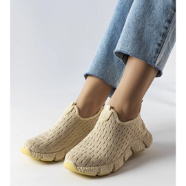 Tênis esportivo bege claro Obenor 1