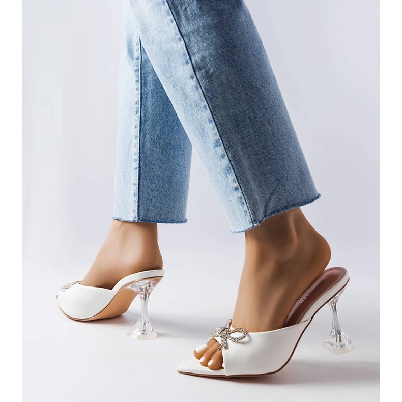 Sandália branca de salto alto com strass Cadenilla branco 1