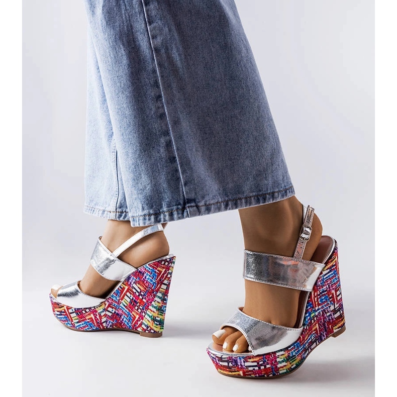 Sandália cunha com aplicação de prata, Westtide 1