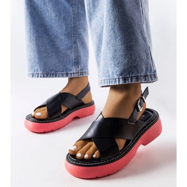 Sandália preta sobre plataforma rosa Rozana preto 1