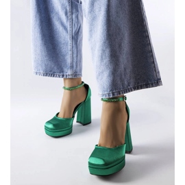 Sapatos de salto alto verdes da Elida 1