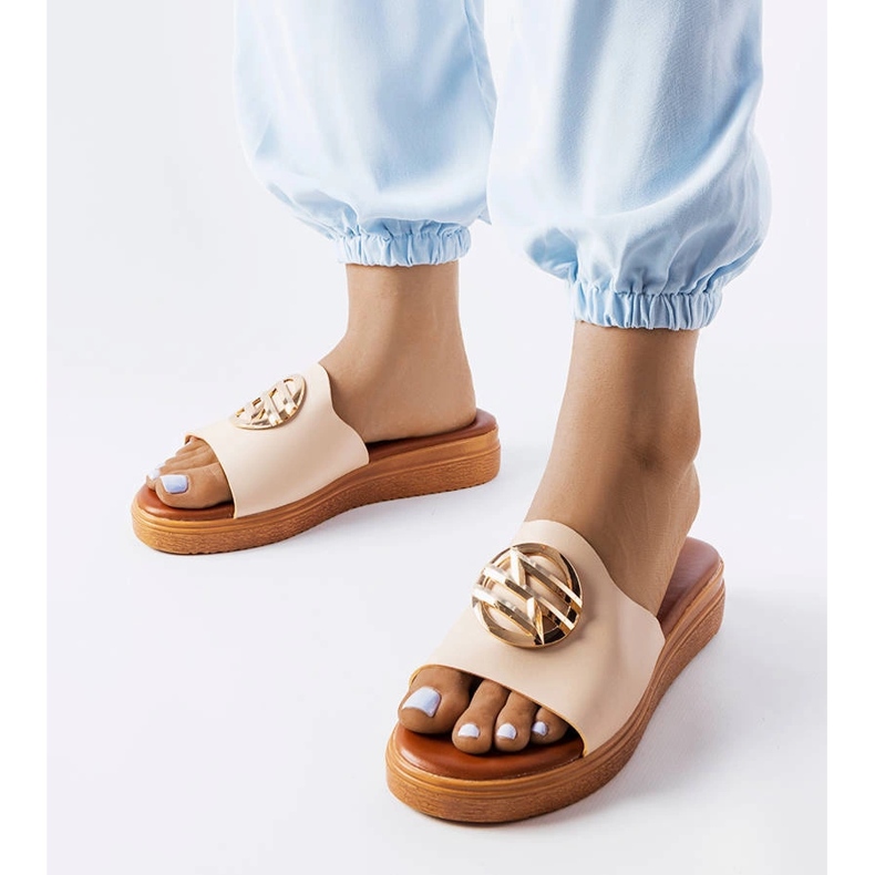 Slide plataforma bege da Michelle 1