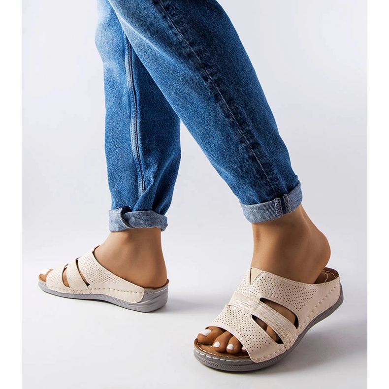 Sandália cunha bege claro, Oliwia 1