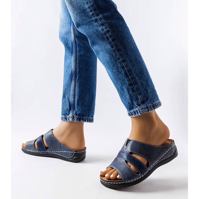 Chinelos de cunha azul clara, Olivia. 1 Chinelos de cunha azul clara, Olivia. 1