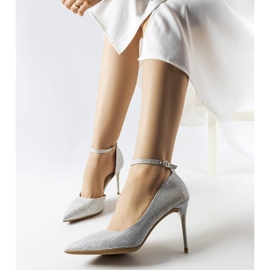 Inna salto alto brocado prata Nikolina 1 Inna salto alto brocado prata Nikolina 1