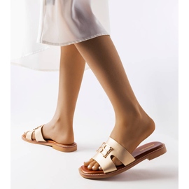 Chinelos dourados Sabrine 2