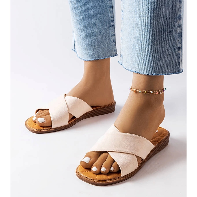 Inna Tiana chinelos bege 1 Inna Tiana chinelos bege 1