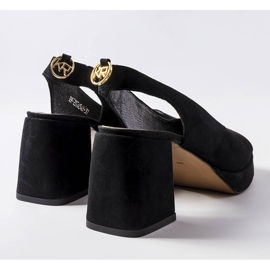 Sandália preta de veludo, Karino. preto 1