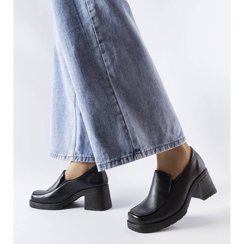 Sapatos pretos de salto alto Gnatty 1