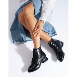 Botas rasteiras pretas com cadarço Vinceza preto 1