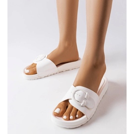 Inna Sliders brancos com fivela da Généreux 1