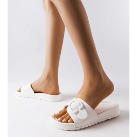 Inna Sliders brancos com fivela da Généreux 2 Inna Sliders brancos com fivela da Généreux 2
