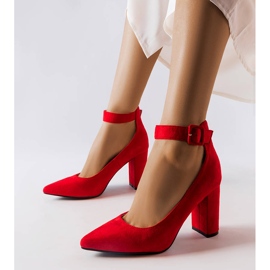 Bombas vermelhas no posto de Achen vermelho 1