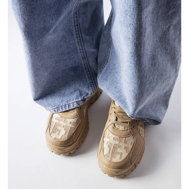 Tênis chunky bege escuro 1