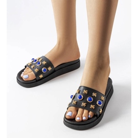 Slides pretos decorados da Montesarchio 1