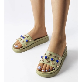 Slides verdes decorados da Montesarchio 1