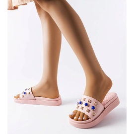 Slides decorados em rosa da Montesarchio 2