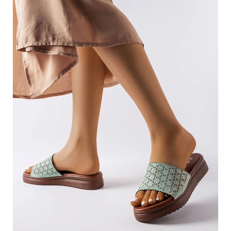 Sliders verdes vazados com zircões de Irvine 2